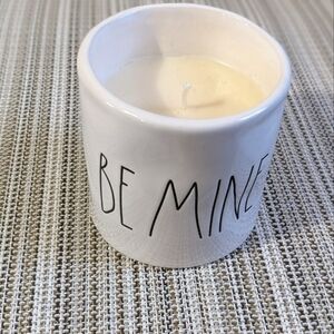 Be Mine Rae Dunn Sweet Pea Candle NWT